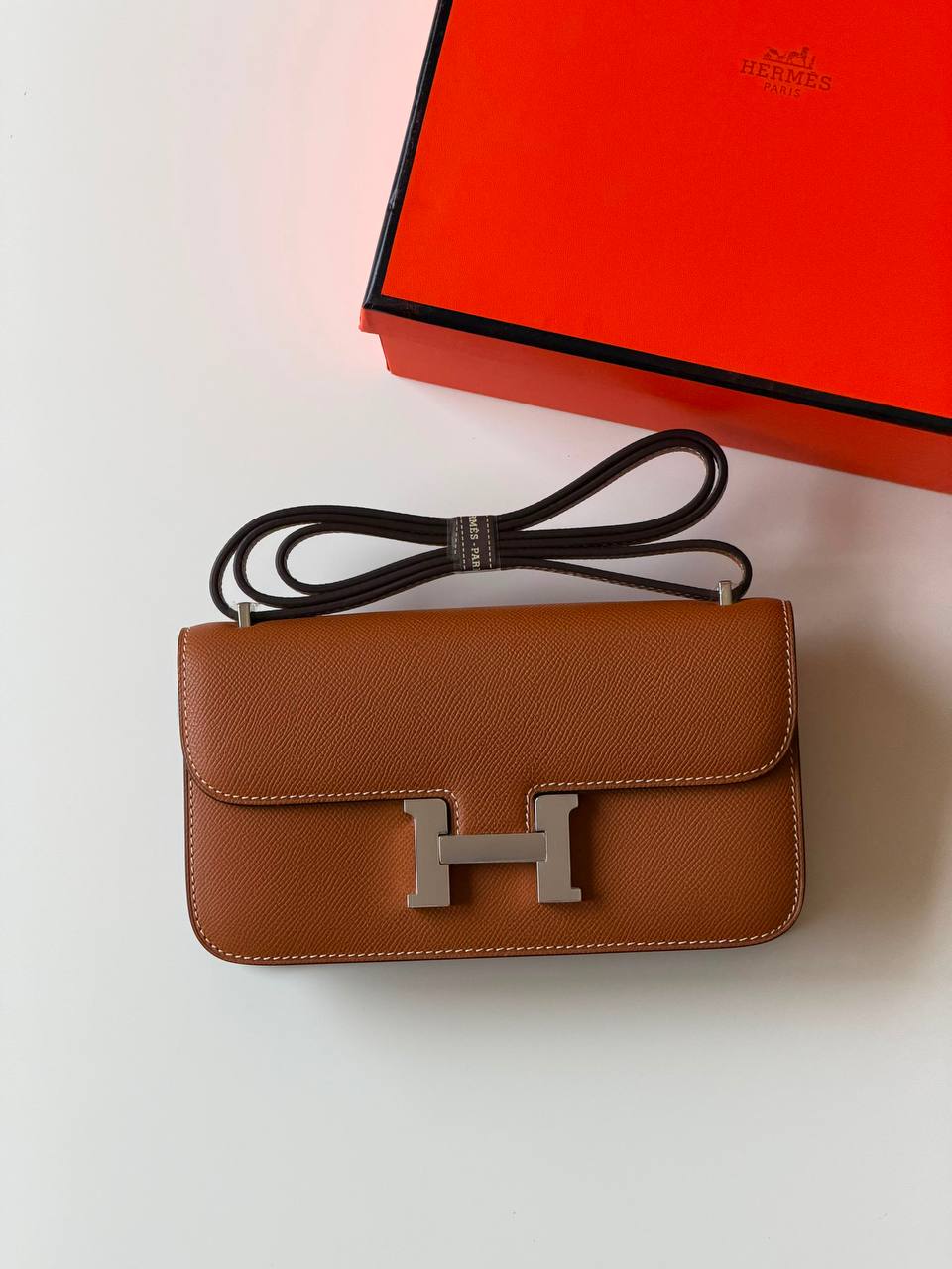 Hermes constance 23cm 
super Master quality ✅with box📦
490 dhs🇦🇪🇦🇪

Zain52
♥️♥️♥️