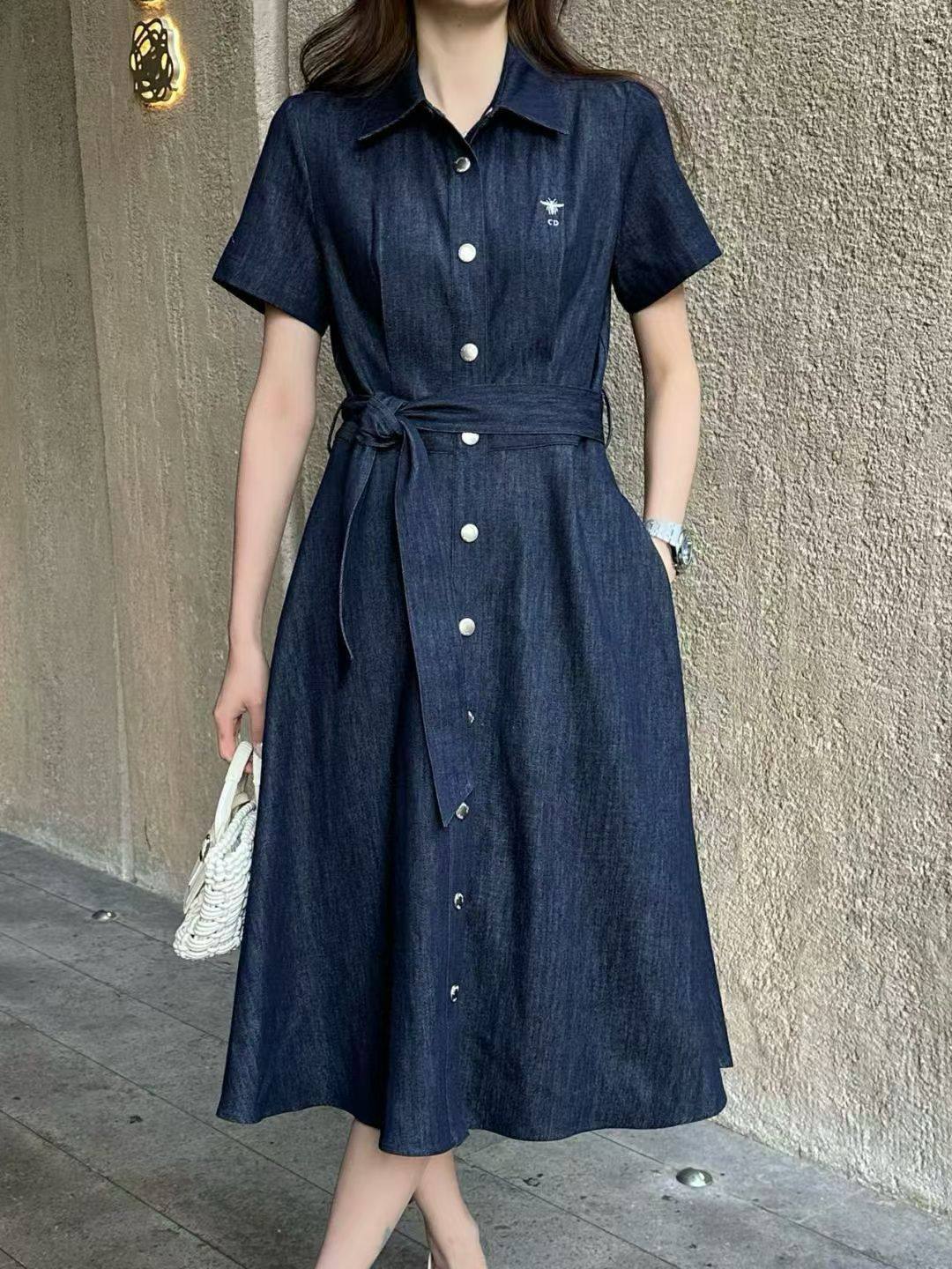 *New collections💝   
190 dhs❣️
*good  quality  
*Sizes:S M L 
*AVAILABLE NOW*

Zain231
♥️♥️♥️