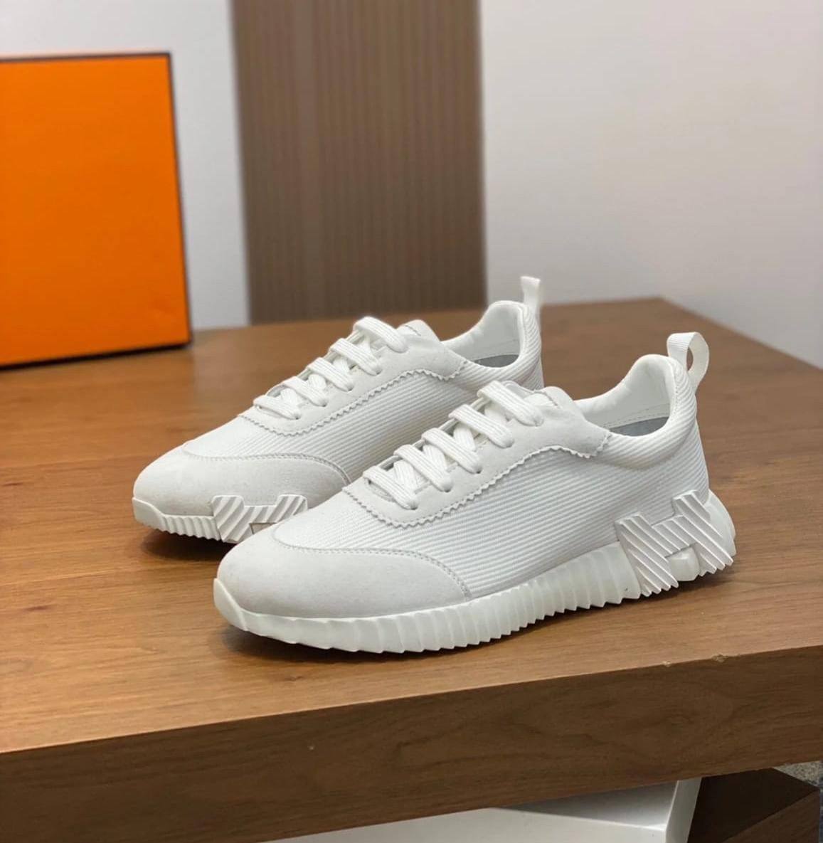 HERMES 
☘️ *SIZE  36  to 41 ☘️                                                                                                       
280 dhs✅

Zain224
♥️♥️♥️
