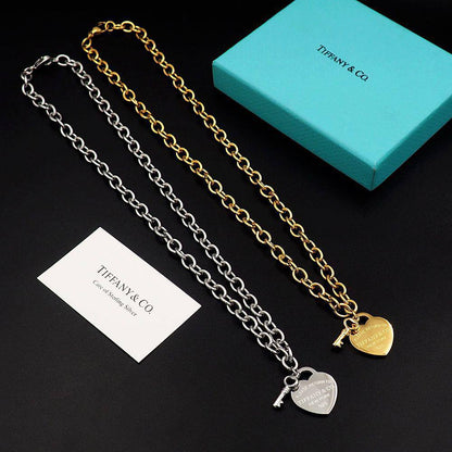 Tiffany ❤️‍🔥*
Necklace 🍁
Bracelet 🌸
Master quality 💯
With normal boxes 📦 
70 dhs👑
With master box 🗃️ 
85 dhs👑

Zain216
♥️♥️♥️