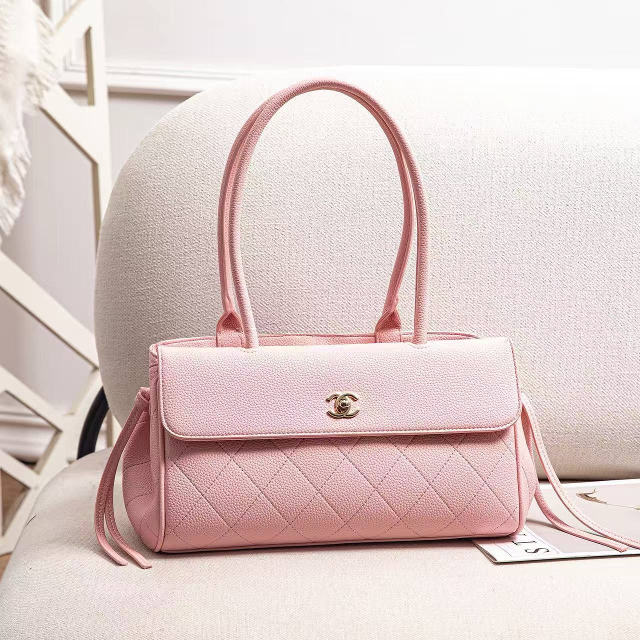Chanel
130 dhs🇦🇪🇦🇪
36 cm

Zain219
♥️♥️♥️