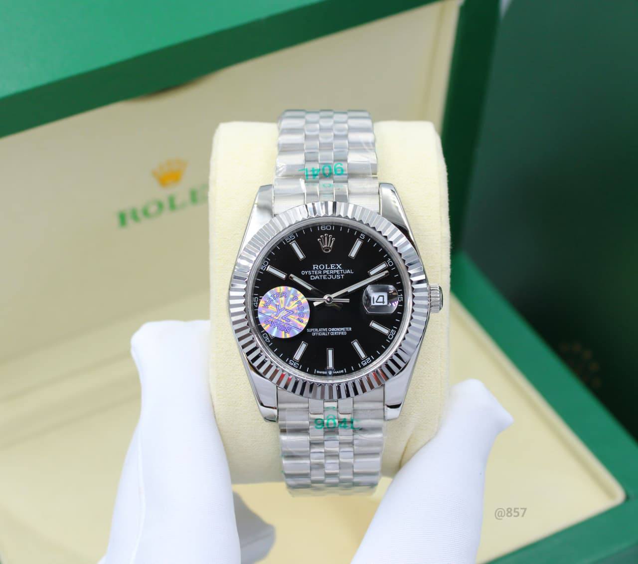 ROLEX MEN YZ AUTOMATIC  GOOD QUALITY 41MM

230 dhs✅

Zain58
♥️♥️♥️
