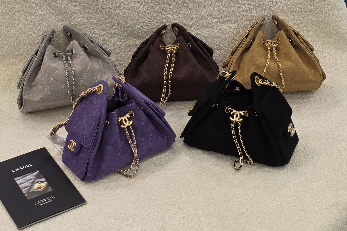Chanel 
Master
         22Cm
330 dhs🌺

Zain131
♥️♥️♥️