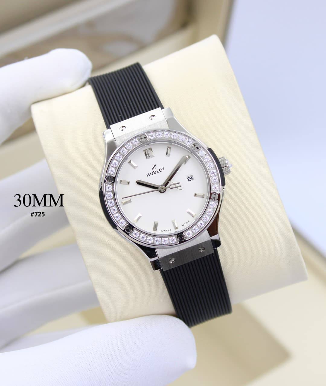HUBLOT WOMEN SEMI MASTER QUALITY 30MM

*( BATTERY )*

330 dhs🇦🇪🇦🇪

Zain58
♥️♥️♥️