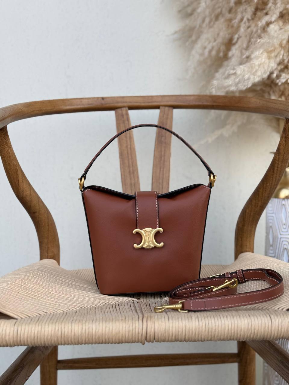 Available Again✨✨✨
CELINE
16cm
330 dhs🪙🌺
Top quality 
With box🎁

Zain228
♥️♥️♥️