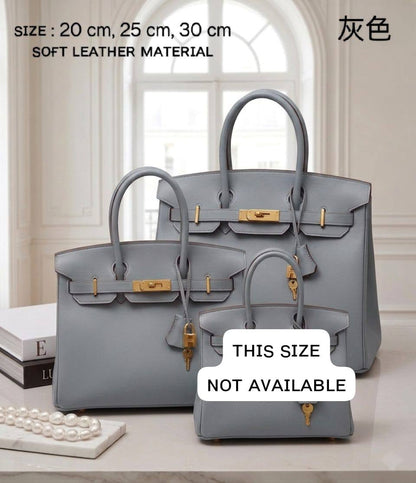 HERMES ʙɪʀᴋɪɴ
sᴏғᴛ ʟᴇᴀᴛʜᴇʀ ᴍᴀᴛᴇʀɪᴀʟ
ɢᴏʟᴅ ʜᴀʀᴅᴡᴀʀᴇ
ᴡɪᴛʜ ʟᴏɴɢ ʙᴇʟᴛ sᴛʀᴀᴘ

sɪᴢᴇ 20 ᴄm Pʀɪᴄᴇ : *100 ᴅʜs* 

sɪᴢᴇ 25 cm Pʀɪᴄᴇ : *110 ᴅʜs* 

sɪᴢᴇ 30 cm Price : *120 ᴅʜs*

Zain31
♥️♥️♥️