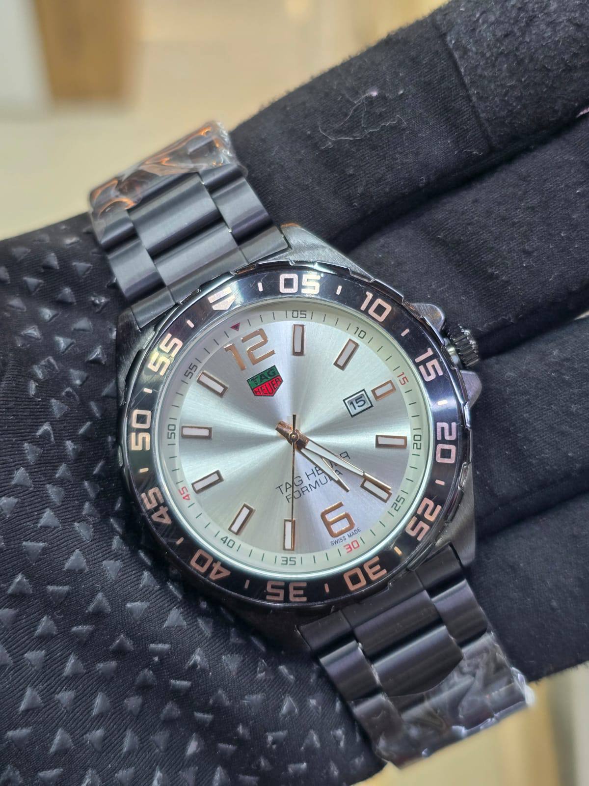 Tagheuer for men

60 dhs🇦🇪🇦🇪🇦🇪

Zain29
♥️♥️♥️