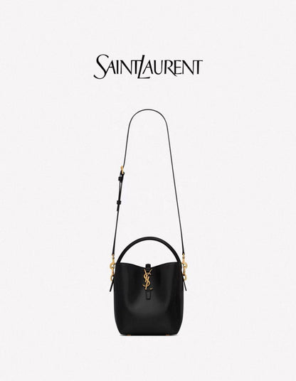 YSL
100 dhs🪙🌨️

Good quality 

with box
🎁🎁🎁

Zain35
♥️♥️♥️