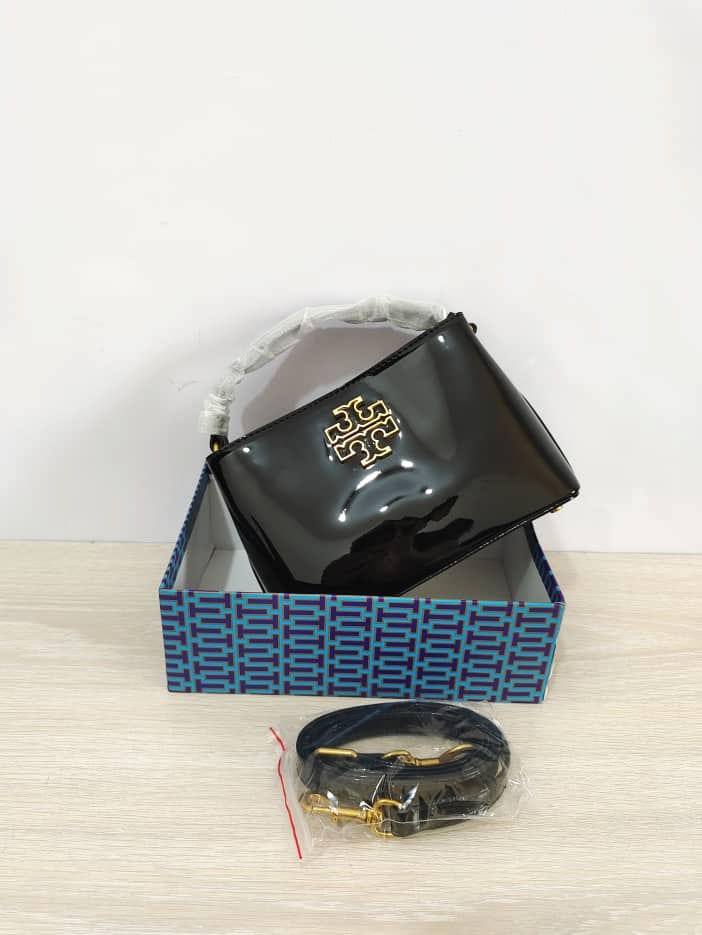 Mixed brands
Coach
Chanel
Lv
Hermes


with box
New high quality

95 dhs🇦🇪🇦🇪

Zain26
♥️🇦🇪🇦🇪
