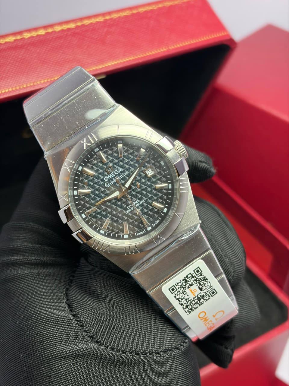 Omega watch for men
 good quality battery
220 dhs✅
 (size 40mm)

Zain59
♥️♥️♥️