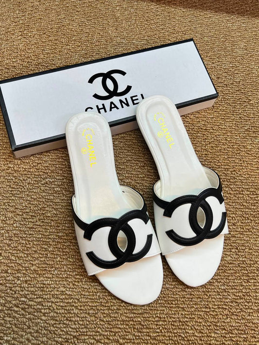 New arrivals

CHANNEL

36 to 41 

80 dhs 🇦🇪🇦🇪

Zain236
♥️♥️♥️