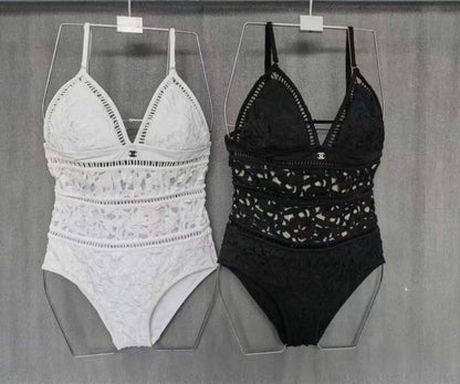 CHANEL
Women’s Swimsuit
Master Quality 
SMLXL
280 dhs✅

Zain276
♥️♥️♥️
