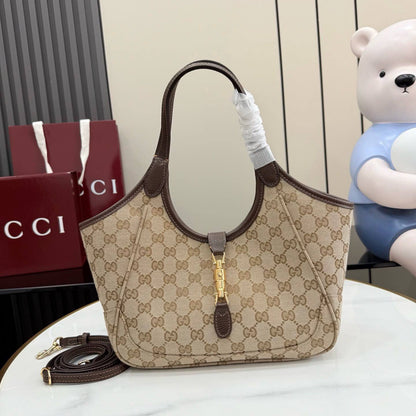 Gucci
Master✅✅
240 dhs🇦🇪🇦🇪

Zain192
♥️♥️♥️