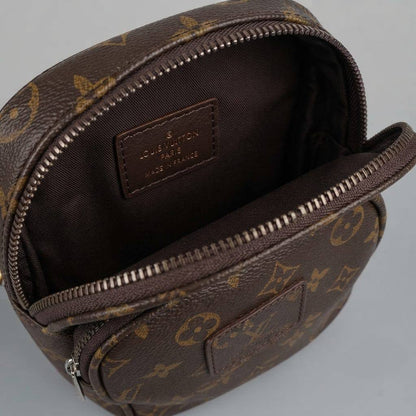 𝗟𝗢𝗨𝗜𝗦 𝗩𝗨𝗜𝗧𝗧𝗢𝗡
MEN'S CROSSBODY BAG
sɪʟᴠᴇʀ ʜᴀʀᴅᴡᴀʀᴇ
ᴀᴅᴊᴜsᴛᴀʙʟᴇ sᴛʀᴀᴘ
sɪᴢᴇ : 15 cm
65 dhs🇦🇪🇦🇪

ɢᴏᴏᴅ ǫᴜᴀʟɪᴛʏ ᴍᴀᴛᴇʀɪᴀʟ

Zain31
♥️♥️♥️