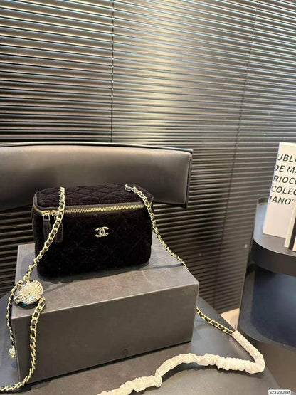 Chanel
Master
270 dhs🪙🌨️

Zain228
♥️♥️♥️