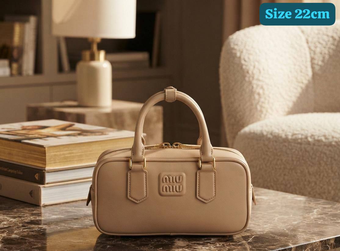 Miu miu

Good quality 

with box 
100 dhs🇦🇪🇦🇪

Zain186
♥️♥️♥️