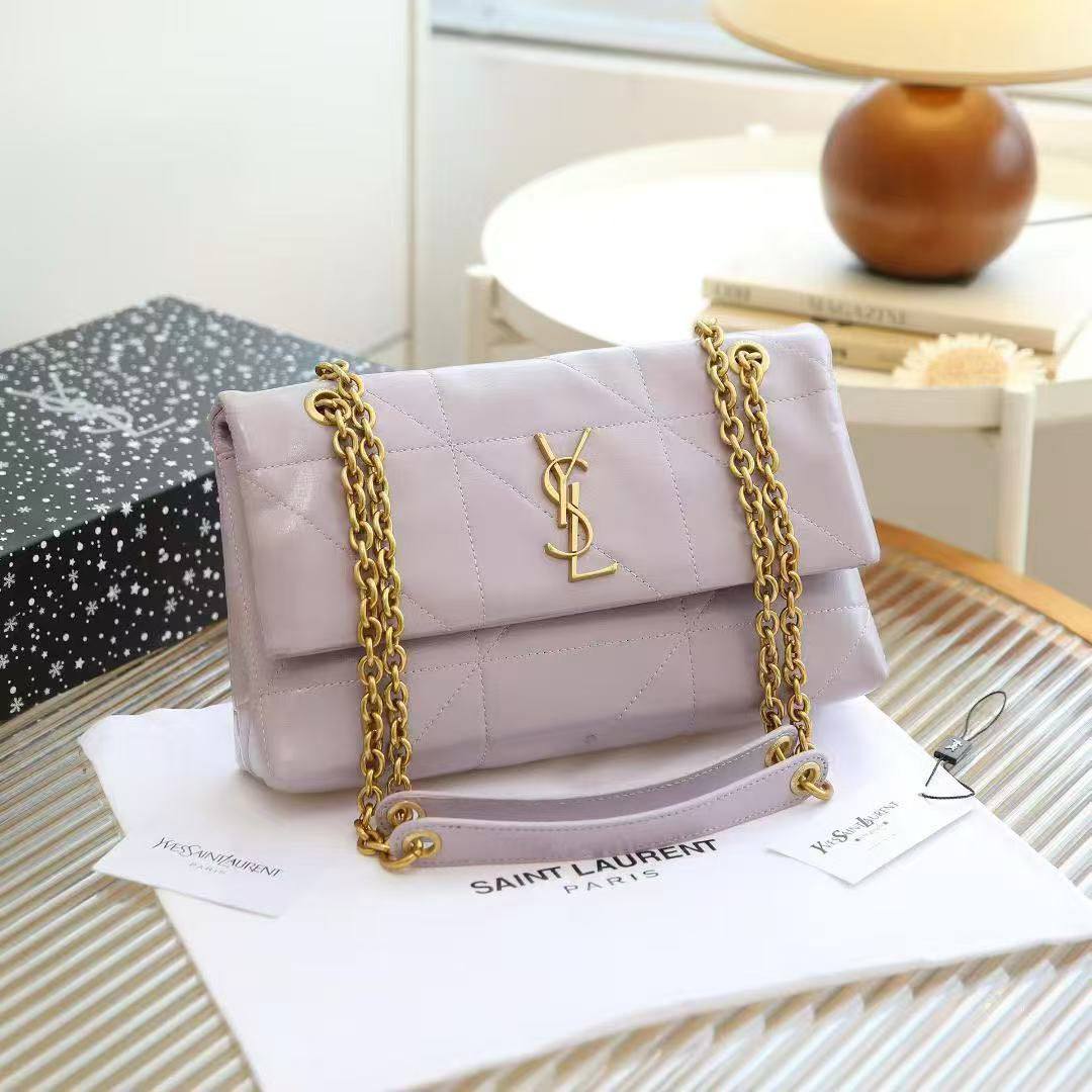 YSL
SIZE:L28*W8*H16.5cm
95 dhs✅

with box
🎁🎁🎁

Zain72
♥️♥️♥️