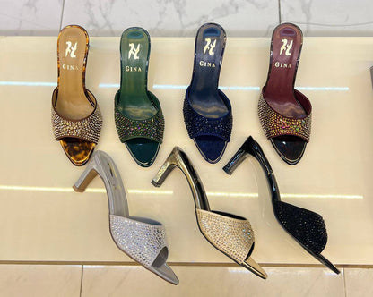 GINA 
Size 36-41  
140 dhs✅

Zain88
♥️♥️♥️