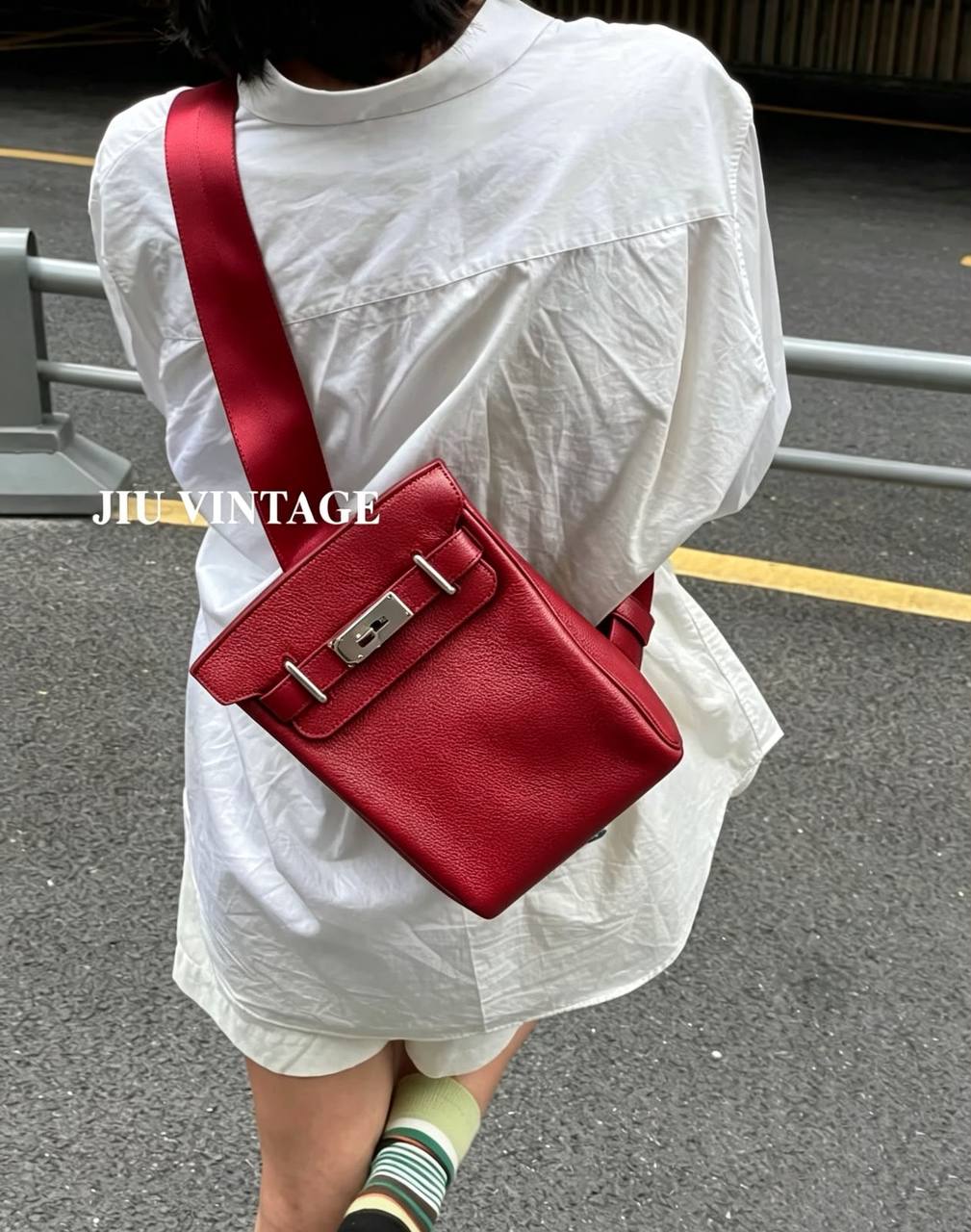 HERMES 

NEW DESIGN 

GOOD QUALITY 

WITH BOX 

110 DHS🇦🇪🇦🇪🇦🇪
Zain295
♥️♥️♥️