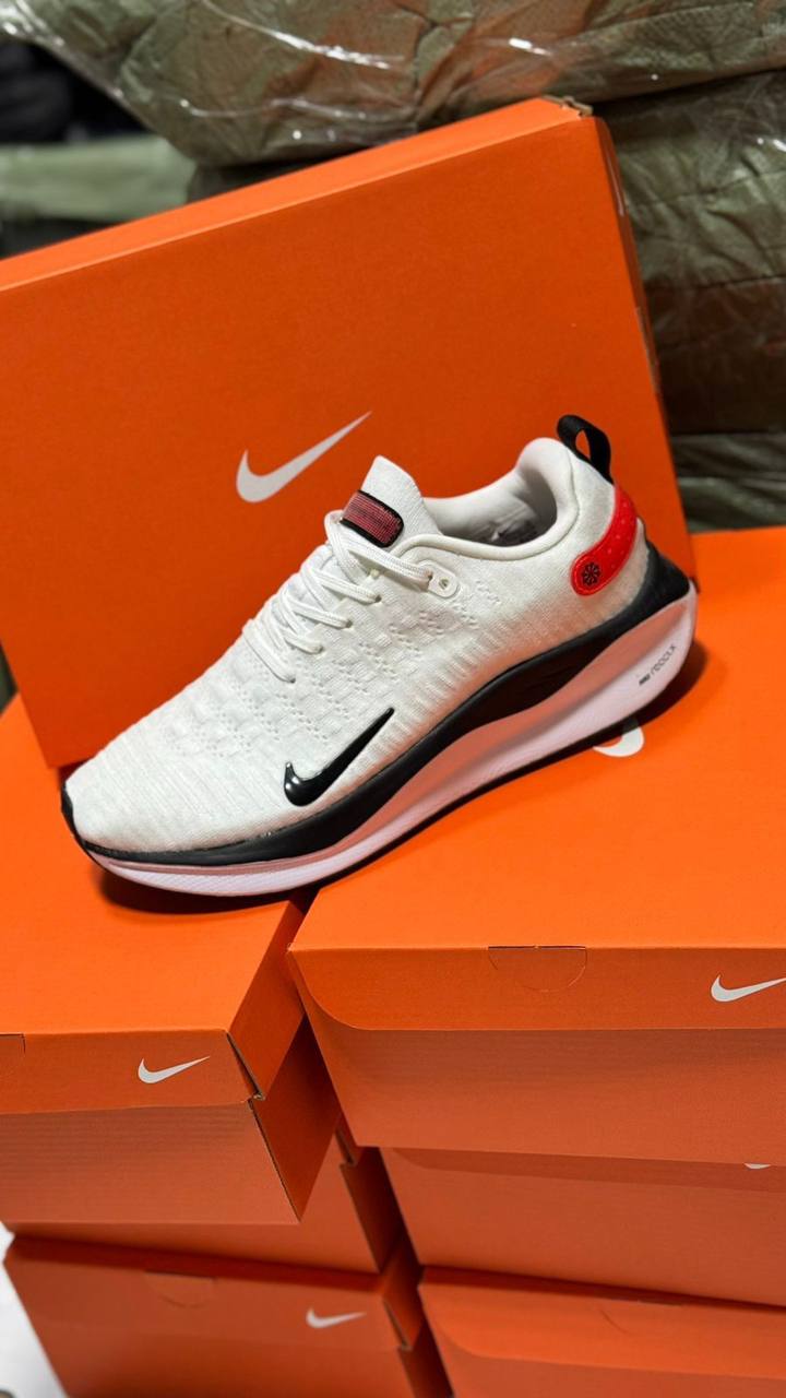 NIKE
Size 40-45⚡️
140 dhs💓

Zain183
♥️♥️♥️