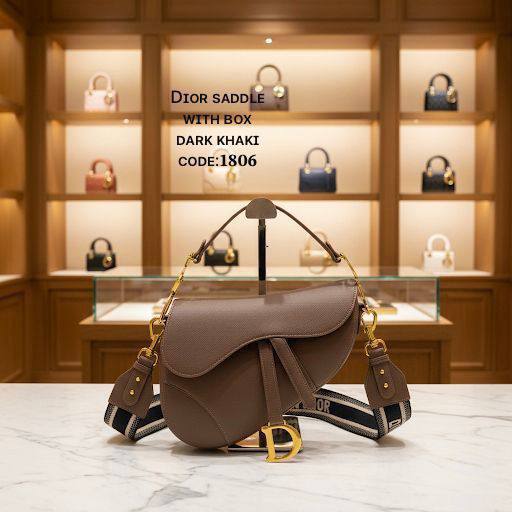 Dior
ᴄʀɪsᴛɪᴀɴ ᴅɪᴏʀ sᴀᴅᴅʟᴇ ғʟᴀᴘ ʙᴀɢ
ᴛᴏᴘ ʜᴀɴᴅʟᴇ ɢᴏʟᴅ ᴛᴏɴᴇ 
ᴄʀᴏssʙᴏᴅʏ ʙᴀɢ
ᴡɪᴛʜʙᴏx🎁
ʟᴇᴀᴛʜᴇʀ
sɪᴢᴇ:ʜ20*24ᴄᴍ
120 dhs✅

Zain56
♥️♥️♥️