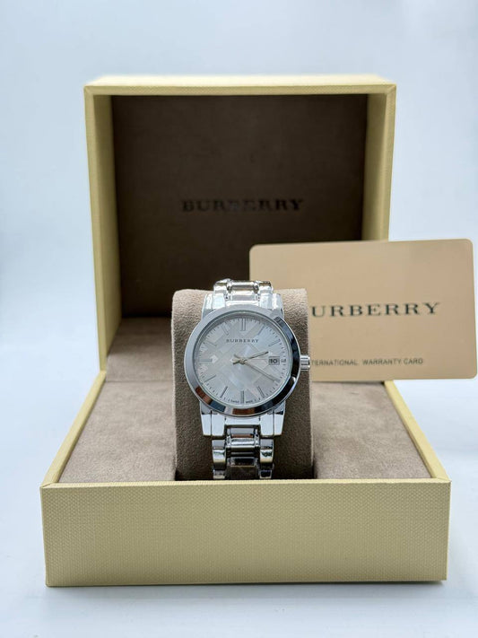 Burberry Ladies 
55 dhs❣️

Zain08
♥️♥️♥️