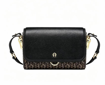 Aigner
95 dhs✅

with box
🎁🎁🎁

Size:20/8/15

Zain07
♥️♥️♥️