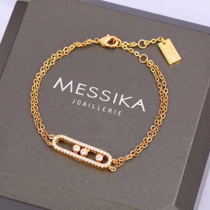 Messika ❤️‍🔥*
Necklace ✨
Earring 🐦‍🔥
Bracelet 🦋
Master quality 💯
With normal boxes 🗃️ 
130 dhs💛
With master box 📦 
170 dhs💛

Zain216
♥️♥️♥️