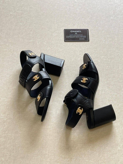 CHANEL 
SuperMaster Quality 💯
480 dhs🌺
Size:36-41💥

Zain171
♥️♥️♥️