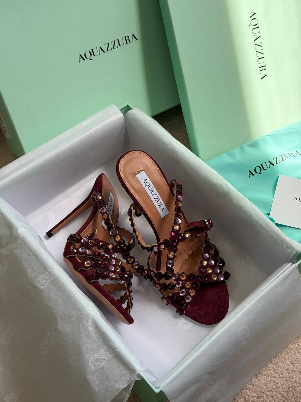 Aquazzura
𝑨𝑨𝑨 𝑸𝑼𝑨𝑳𝑰𝑻𝒀
𝑺𝑰𝒁𝑬 {35 𝒕𝒐 42}
450 dhs✅

Zain81
♥️♥️♥️