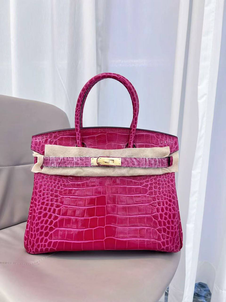 Hermes

440 dhs🇦🇪🇦🇪

Zain153
♥️♥️♥️