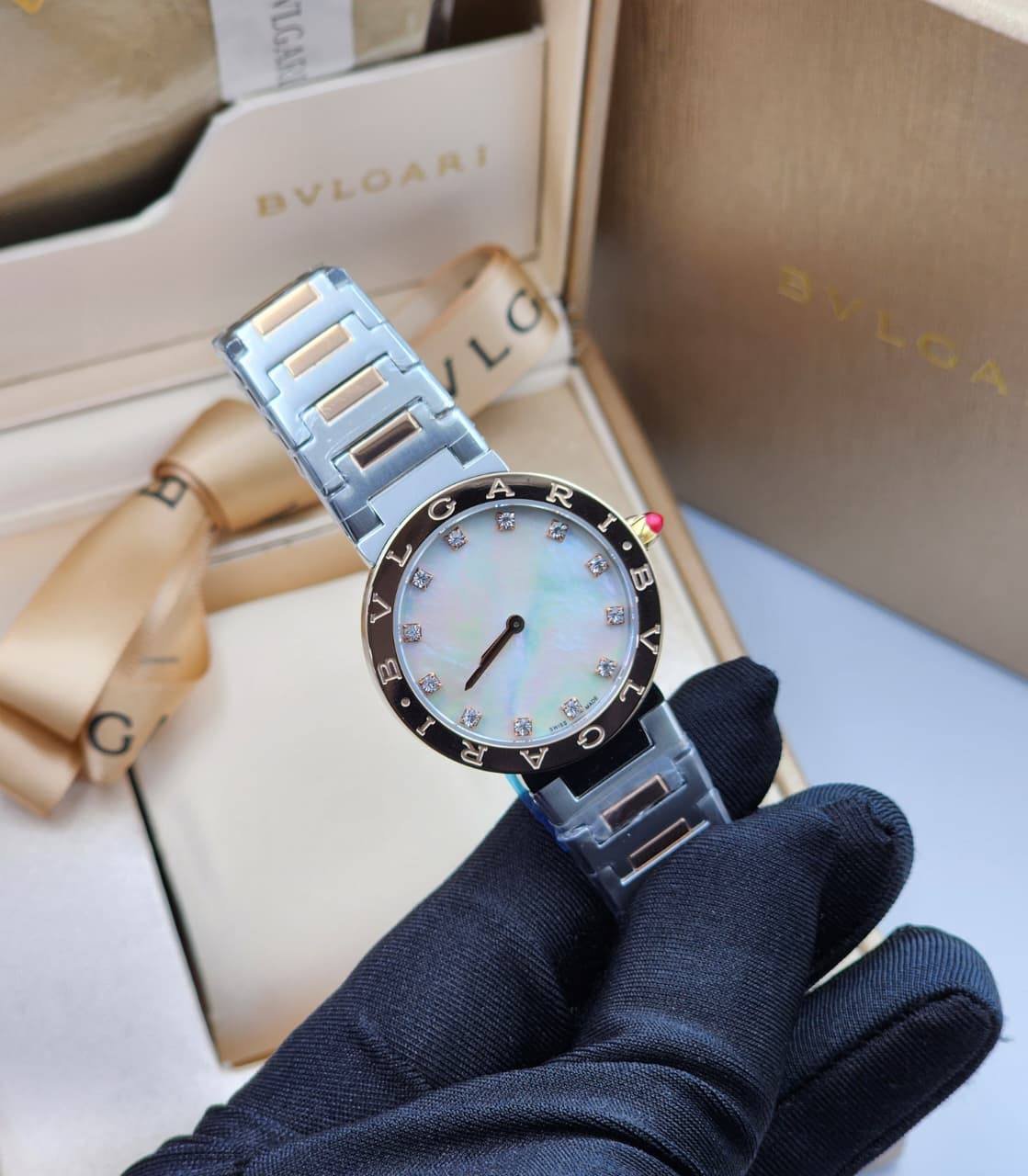 Bvlgari 
watch for ladies good quality 
260 dhs🪙🖤

Zain59
♥️♥️♥️