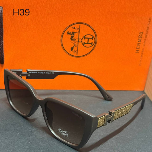 Hermes Sunglass* 
A+ Quality 
Offer price 

50 dhs🪙🌨️
with Master Box 🗃️

Zain48
♥️♥️♥️