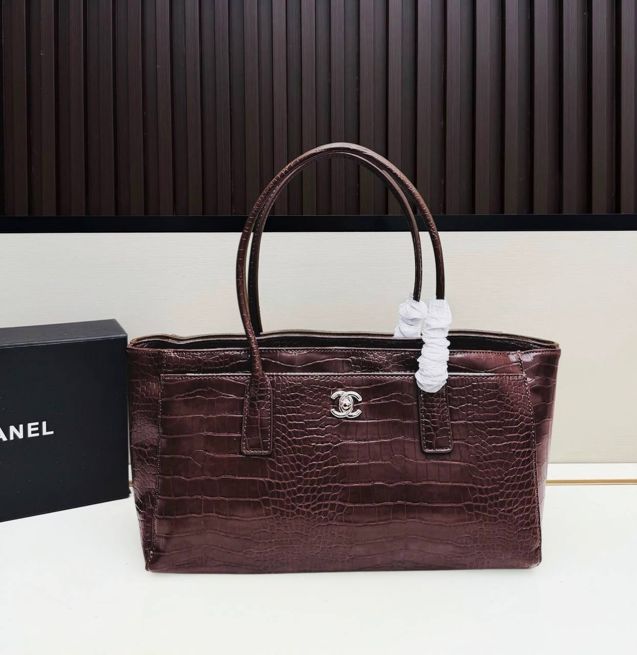 CHANEL 
COPY ONE 
220 dhs🇦🇪🇦🇪
SIZE: 35cm

Zain295
♥️♥️♥️