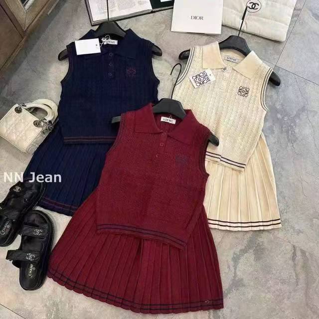 Branded sets

135 dhs 

Zain310
♥️♥️♥️