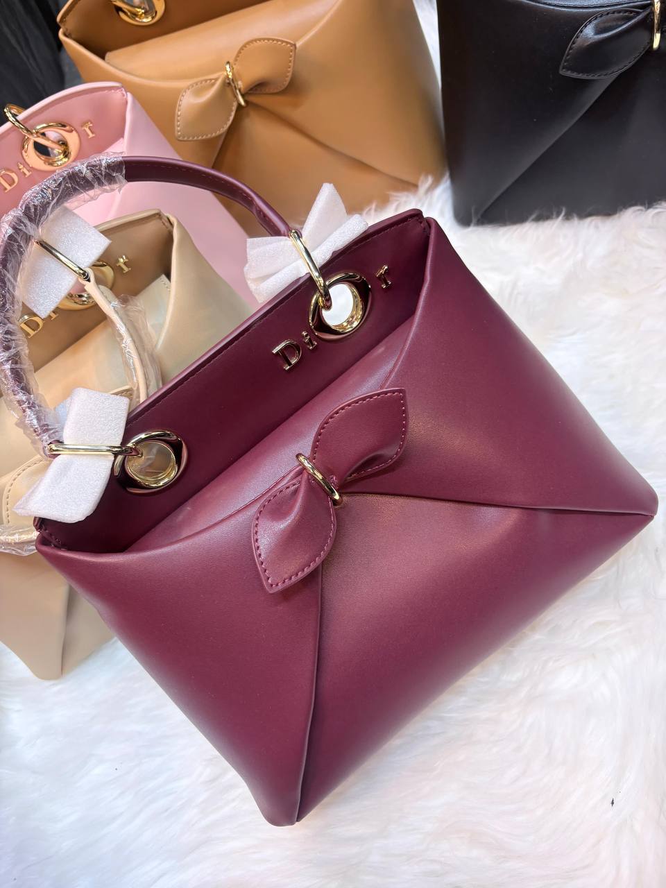 Dior

100 dhs

Zain129
♥️♥️♥️