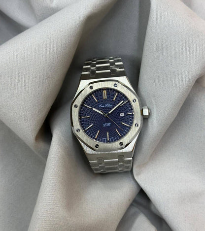 Louis Hilano watch for men good quality 
230 dhs🪙🖤

Zain59
♥️♥️♥️