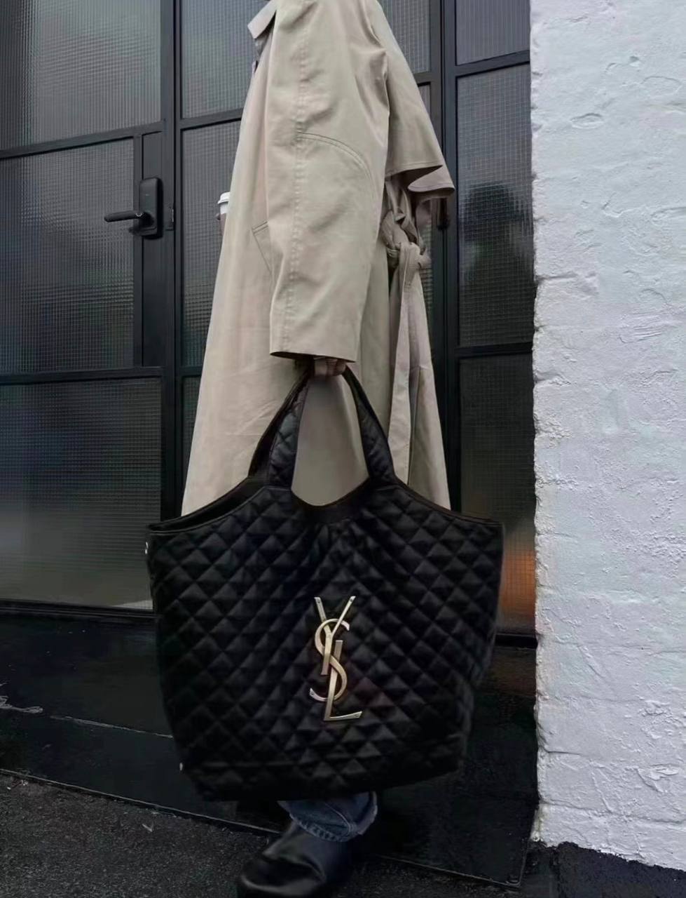 YSL 

NEW CAME 

HIGH QUALITY

125 dhs🪙🌨️

Zain39
♥️♥️♥️