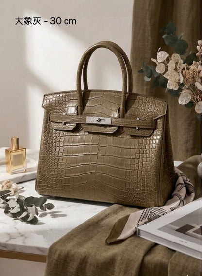 HERMES ʙɪʀᴋɪɴ
ᴄʀᴏᴄᴏᴅɪʟᴇ ʟᴇᴀᴛʜᴇʀ
sɪʟᴠᴇʀ ʜᴀʀᴅᴡᴀʀᴇ
ᴡɪᴛʜ ʟᴏɴɢ ʙᴇʟᴛ sᴛʀᴀᴘ
sɪᴢᴇ: 30 cm

120 dhs🇦🇪🇦🇪
ɢᴏᴏᴅ ǫᴜᴀʟɪᴛʏ ᴍᴀᴛᴇʀɪᴀʟ

Zain31
♥️♥️♥️
