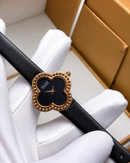 Vancleef watch for ladies good quality 
230 dhs✅

Zain59
♥️♥️♥️
