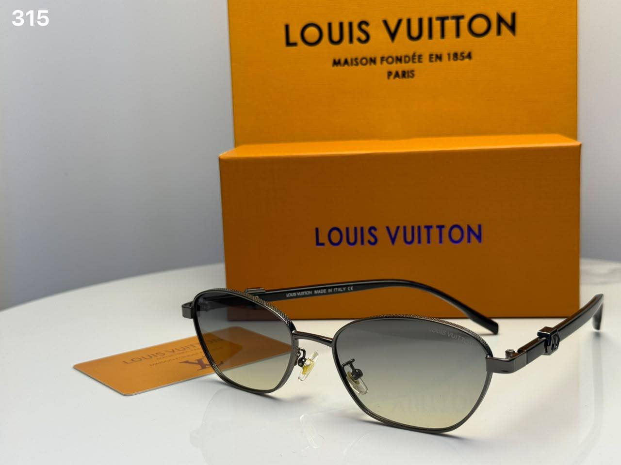 Sunglasses
65 dhs🇦🇪🇦🇪

Zain182
♥️♥️♥️