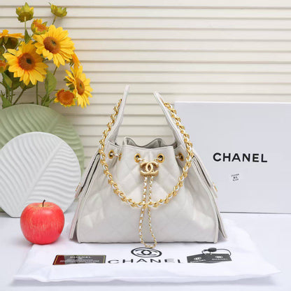 Chanel
95 dhs🪙🌨️

With box 
🎁🎁🎁

Zain219
♥️♥️♥️