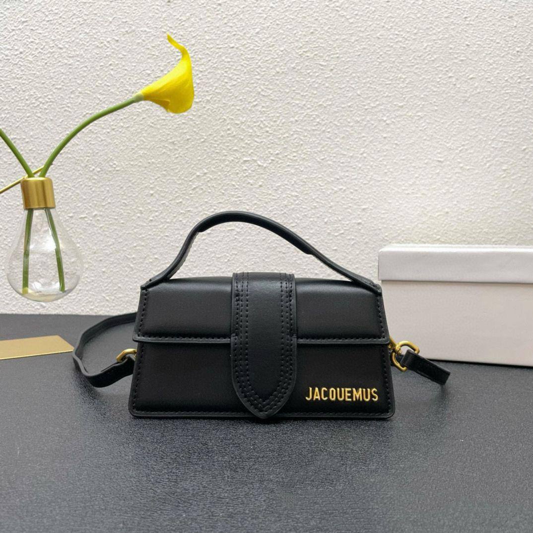 JACQUEMUS 

COPY ONE 

RESTOCK 
WITH BOX 

SMALL SIZE 

195 dhs🇦🇪🇦🇪🇦🇪
(Leather )
Zain17
♥️♥️♥️