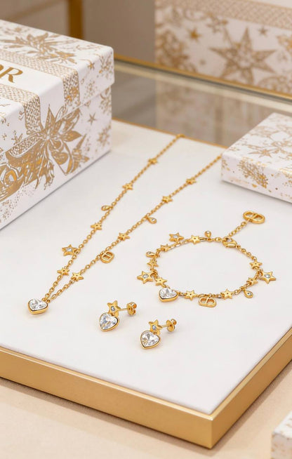 DIOR MASTER
SET ✨💫
NECKLACE BRACELET EARRINGS
135 dhs✅ 
WITH BOX AND PAPER BAG🎁🛍️

Zain89
♥️♥️♥️