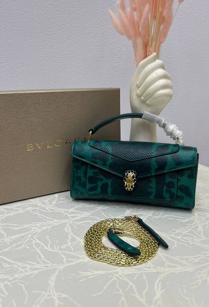 BVLGARI 💫💕💕
New collection 💕💕💕
Super master quality 🔥🔥💯
Available now 💫💫💫
With full packaging 🎁
For Price 👇 WhatsApp✅
0568585901 
0507557372
0552275751 Owner Zain 👌

Zain252
♥️♥️♥️