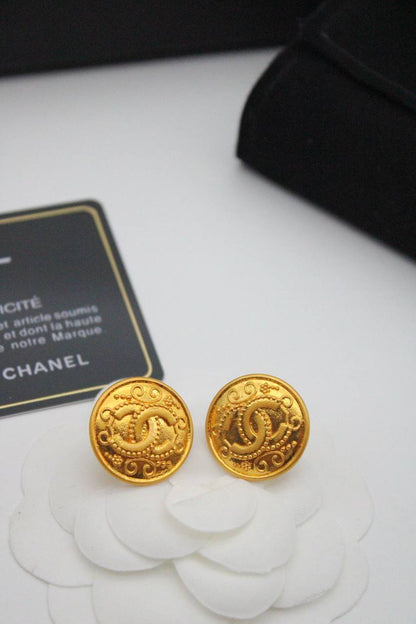 Master earrings

60 dhs 

Zain122
♥️♥️♥️