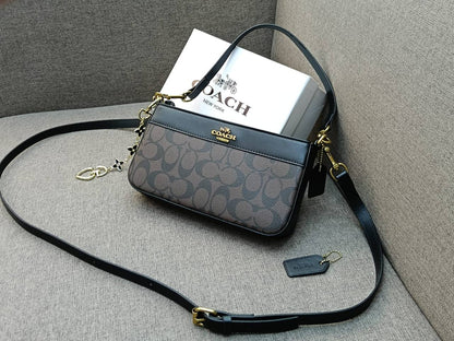 LV - Coach
75 dhs✅
with box🎁

Zain26
♥️♥️♥️