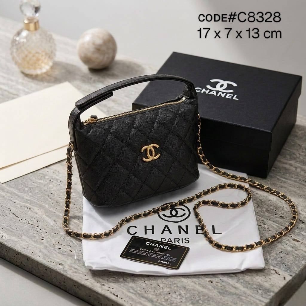 CHANEL ᴍɪɴɪ ʜᴏʙᴏ
ᴄᴀᴠɪᴀʀ ʟᴇᴀᴛʜᴇʀ ᴍᴀᴛᴇʀɪᴀʟ
ᴅᴇᴛᴀᴄʜᴀʙʟᴇ ᴛᴏᴘ ʜᴀɴᴅʟᴇ
ᴡɪᴛʜ ʟᴏɴɢ ᴄʜᴀɪɴ sᴛʀᴀᴘ
sɪᴢᴇ : 17 cm
ᴡɪᴛʜ BOX
🎁🎁🎁

90 dhs✅

Zain31
♥️♥️♥️
