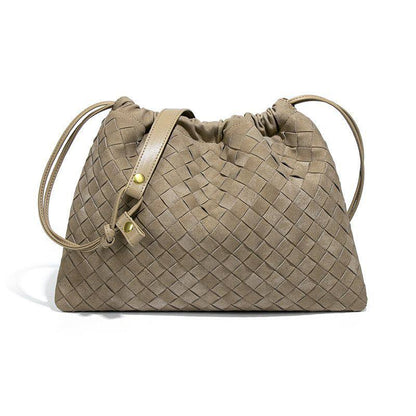 BOTTEGA 
COPY ONE 
WITH BOX 
🎁🎁🎁

130 dhs✅

Zain39
♥️♥️♥️