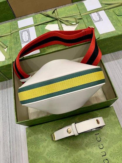 Gucci Attache
Shoulder Crossbody Bag 
Italian Calf Leather 
Size: Small 

1400 dhs🇦🇪🇦🇪

Zain71
♥️♥️♥️